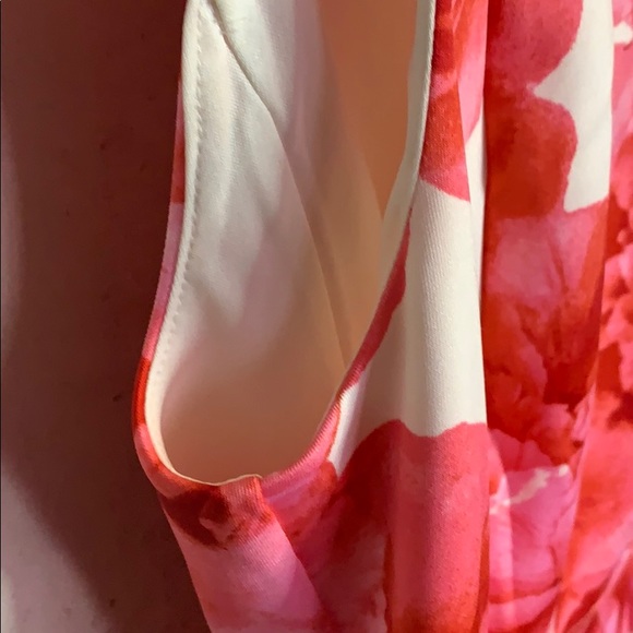 En Focus Studio Dress - Picture 3 of 8